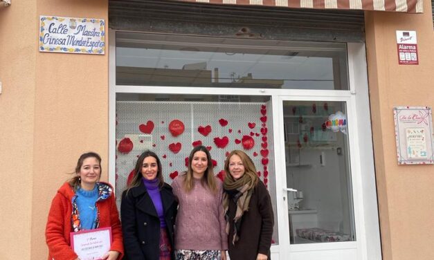 ENTREGA DE PREMIOS DEL CONCURSO DE ESCAPARATES POR SAN VALENTÍN