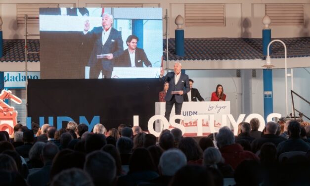 UIDM arranca la campaña arropado por más de 500 vecinos en la convención ‘Los Tuyos, aquí y ahora’