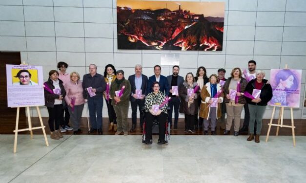 Presentación del libro “A ti, mujer mazarronera” y exposición mujeres mazarroneras 1995-2023