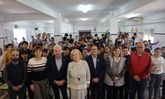 EL CEIP MANUELA ROMERO HOMENAJEA A CRUZ GARCÍA POR EL DÍA DE LA MUJER