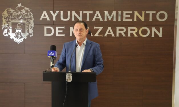 EL ALCALDE DE MAZARRÓN, GASPAR MIRAS, EXPLICA EN RUEDA DE PRENSA LOS PUNTOS APROBADOS EN LA JUNTA DE GOBIERNO LOCAL