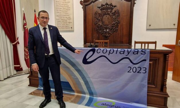 La cala de Calnegre renueva la bandera ‘ecoplayas’