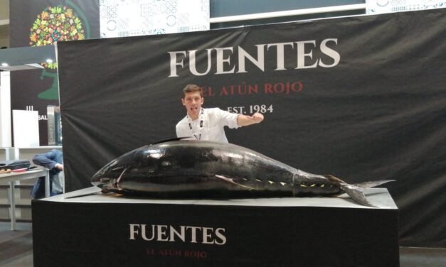 El mazarronero Francisco Santiago tercer premio en las jornadas de atún Rojo de Madrid