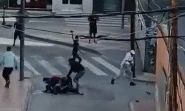 Tres detenidos por la reyerta a botellazos del Martes Santo en Puerto de Mazarrón