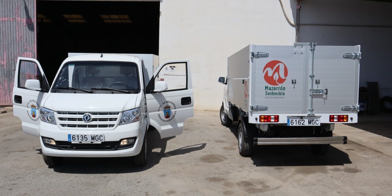 EL AYUNTAMIENTO DE MAZARRÓN ADQUIERE DOS NUEVOS CAMIONES ELÉCTRICOS PARA AMPLIAR SU PARQUE DE VEHÍCULOS