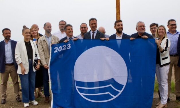 Mazarrón consigue seis banderas azules en sus playas y puerto deportivo