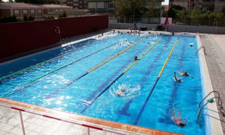 Casi 130 alumnos completan el primer turno de los cursos de natación