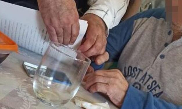 Investigan si el PP de Mazarrón engañó a un octogenario con demencia para lograr su voto