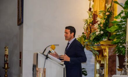Emilio J. Ballesta pregona las fiestas de la Virgen del Carmen de Puerto de Mazarrón: “No hay amor más incondicional que el de una madre”