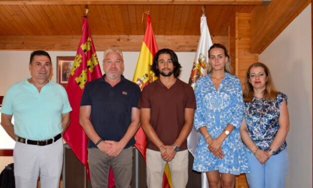 La RFSS reconoce al consistorio por su colaboración en los Campeonatos de España de Salvamento y Socorrismo celebrados en julio