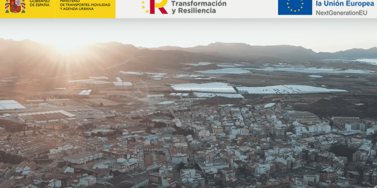 El Alcalde firma un acuerdo con la CARM y el MITMA para la rehabilitación de 65 viviendas en Mazarrón y Puerto