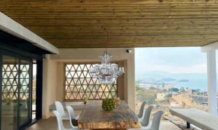 REFORMA DEL ESTUDIO MUHER  La casa suspendida en un acantilado de Bolnuevo en la que se funden arquitectura y paisaje