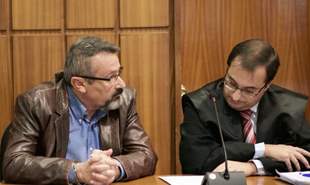 El jurado no cree que el exmilitar que mató a tiros a Younes en Mazarrón al grito de «no quiero moros» tuviese «una motivación racista»