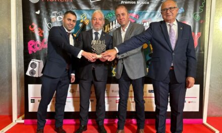 Mares de Papel premiado en los Premios Yepes de la Música de la Región de Murcia