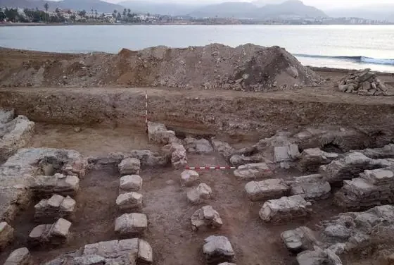 Unas excavaciones en Puerto de Mazarrón sacan a la luz unas termas romanas