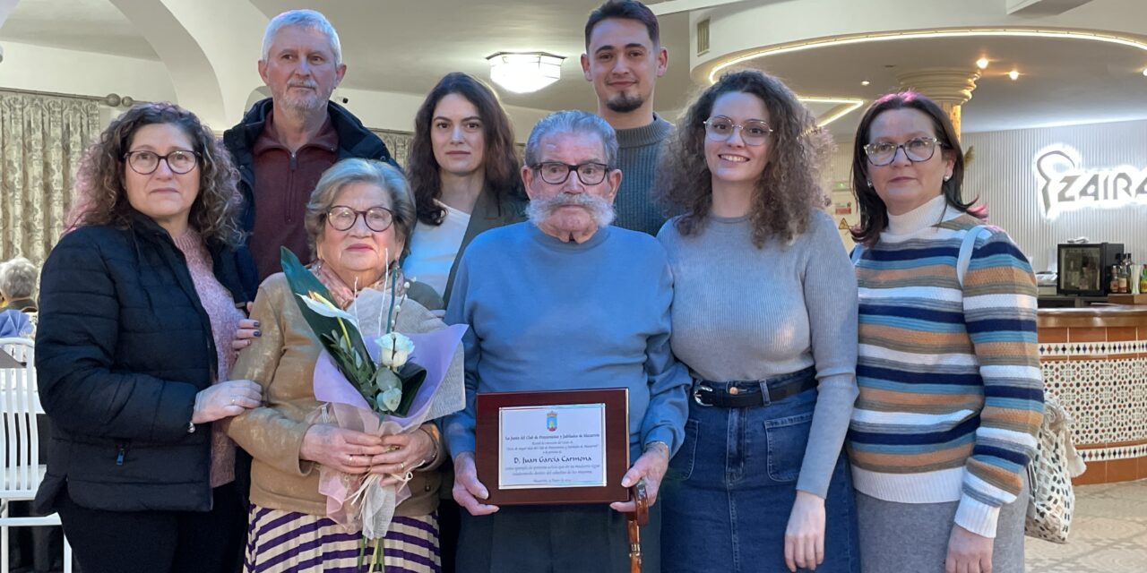 Los concejales de Mayores, Política Social e Igualdad presentes en la Asamblea del Club de Pensionistas y Jubilados