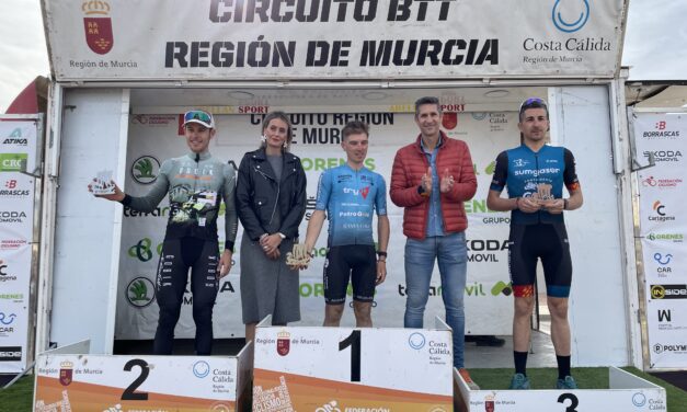 Javier Sánchez y Maje Sánchez se coronaron campeones del VI Cross Country Bahía de Mazarrón