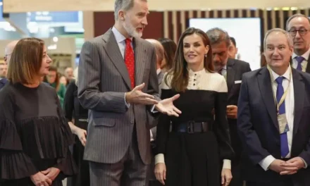 Los Reyes apoyan el Año Jubilar de Caravaca en la inauguración de Fitur