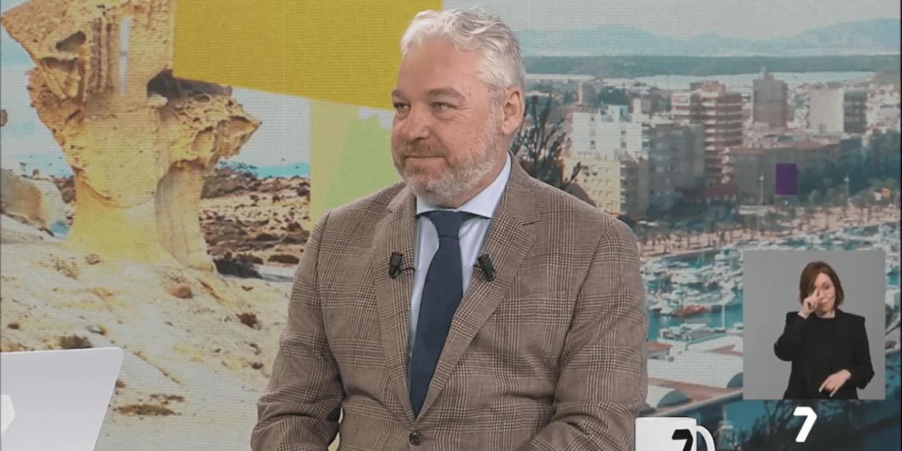 Ginés Campillo, en 7TV: «Que nos dejen hacer un museo para los barcos fenicios, porque son de Mazarrón»