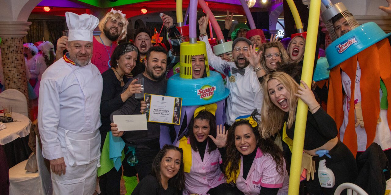 El Carnaval de Mazarrón calienta motores con la cena de convivencia entre peñas y comparsas