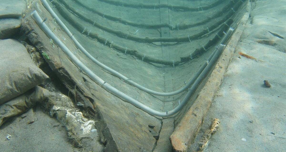 A Campillo solo le interesa el barco fenicio en campaña electoral