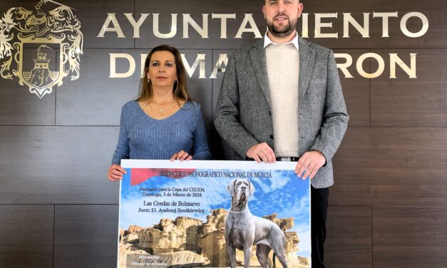 Las Erosiones de Bolnuevo es el escenario del X Concurso Nacional Monográfico Dogos Alemanes