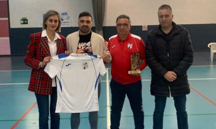 El CD Mazarrón Fútbol Sala homenajea a «Chemi»