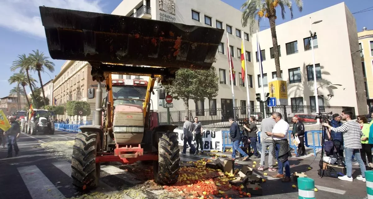 Protestas agricultores  Los agricultores volverán a manifestarse en Murcia el lunes 29
