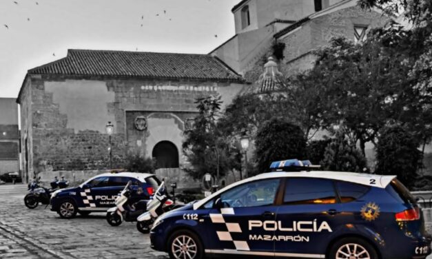 Efectivos de Policía Local Mazarrón procedieron la pasada semana a la detención de dos personas como presuntos autores del robo con fuerza