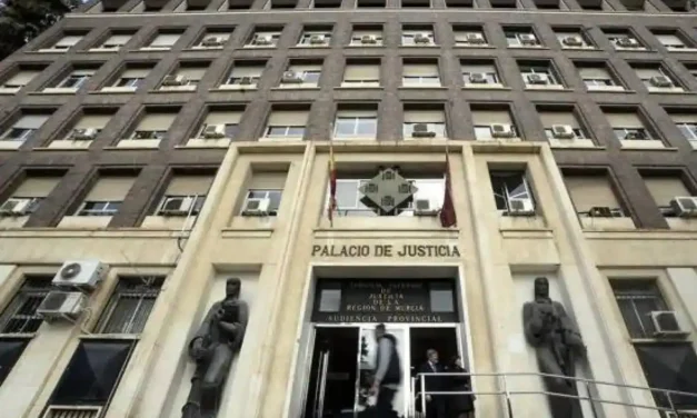 Condenan a un belga a dos años y medio de prisión por tener y distribuir material pedófilo en Mazarrón