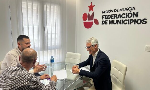 Mazarrón fortalece la colaboración institucional para el servicio comunitario