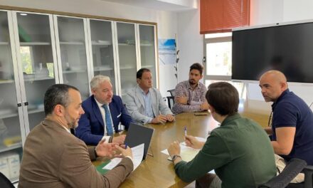 El alcalde Ginés Campillo se reúne con el director general de Medioambiente para agilizar la tramitación de expedientes urbanísticos y medioambientales