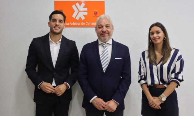 Mazarrón estrena sala de videoconferencia para resolver disputas de consumo sin desplazamientos