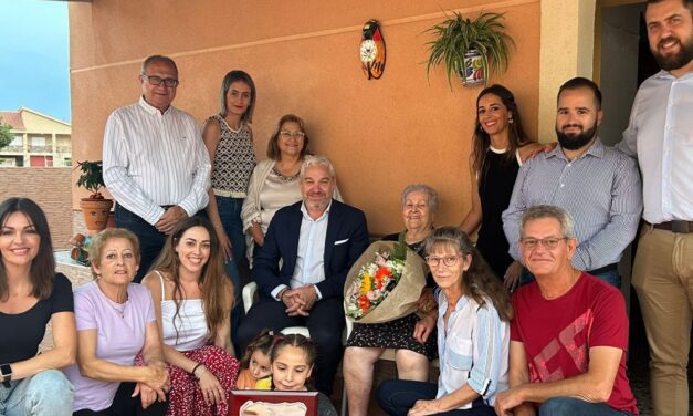 María Rosario Sánchez Jordán, reconocida como la mujer más longeva de Cañada de Gallego
