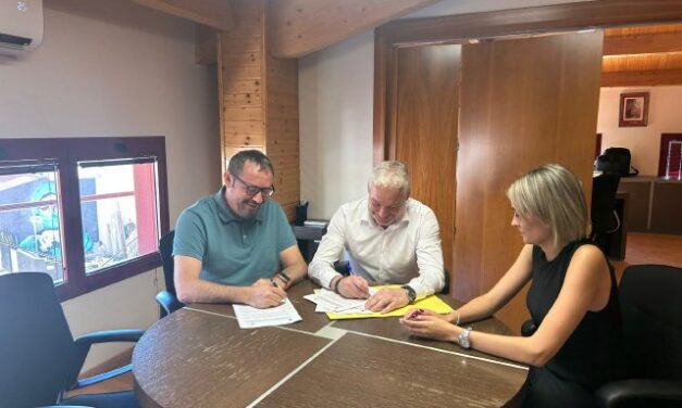 Convenio de colaboración entre el Ayuntamiento de Mazarrón y el Club de Regatas Mazarrón