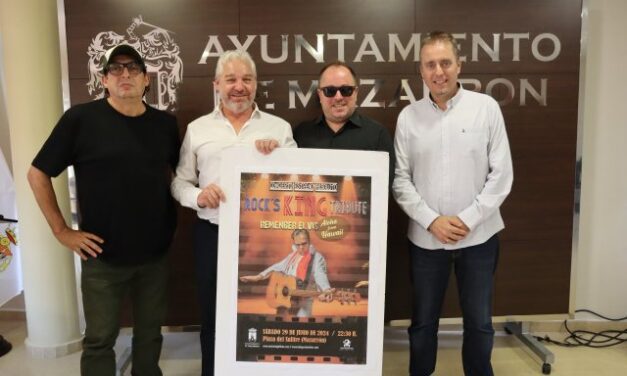 Revive el espíritu de Elvis: Rock’s King Tribute presenta ‘Aloha from Hawaii’ en la Plaza del Salitre en Mazarrón