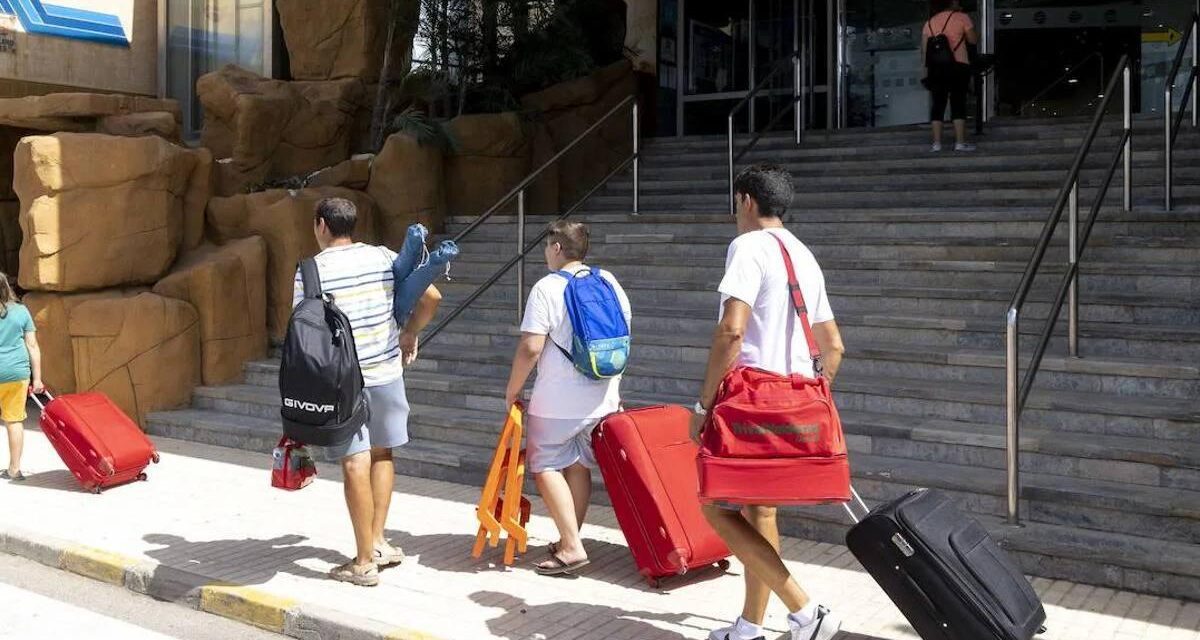 Los hoteles de la Región de Murcia baten récord de viajeros y pernoctaciones durante los primeros seis meses del año
