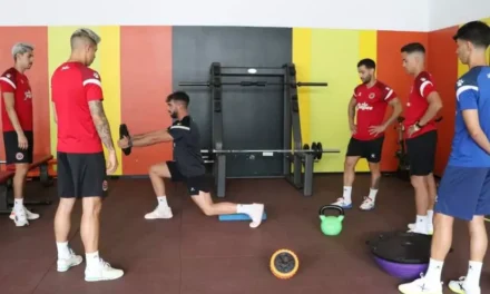 Pretemporada atípica para Jimbee Cartagena y ElPozo La disputa del Mundial entre el 16 de septiembre y el 6 de octubre en Kazajistán deja a los cartageneros sin cuatro jugadores, y los murcianos pierden a seis