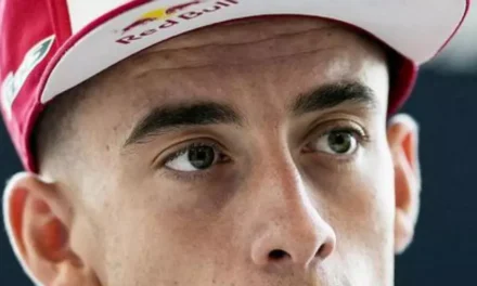 KTM da a Pedro Acosta un trato de exclusividad