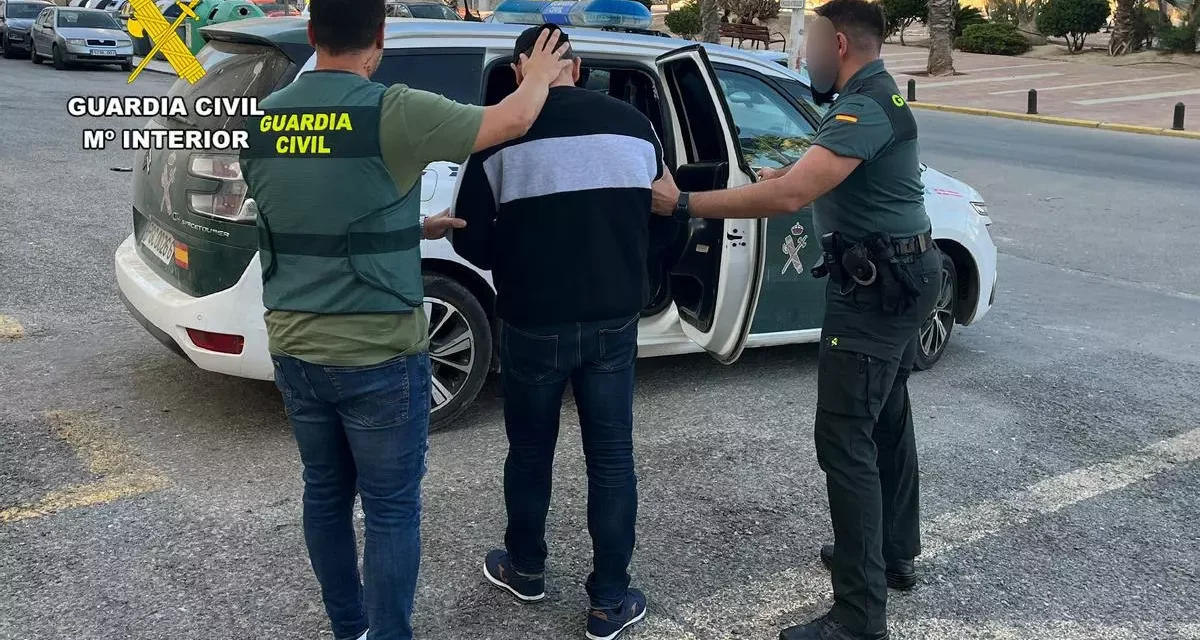 Dos jóvenes detenidos en Mazarrón como autores de varios robos con violencia