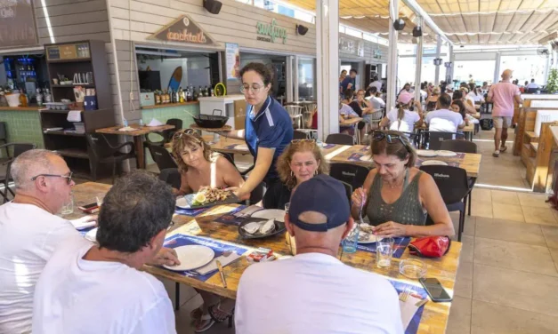 El número de personas desempleadas en Mazarrón ha registrado un leve aumento al cierre de agosto, situándose en 1.371 parados