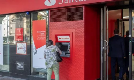 El número de oficinas bancarias existentes en la Región, que ha venido retrocediendo durante los últimos 14 años, ha aumentado por primera vez en 2024