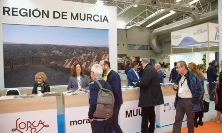 El turismo rural de la Región se vende en una feria en Valladolid