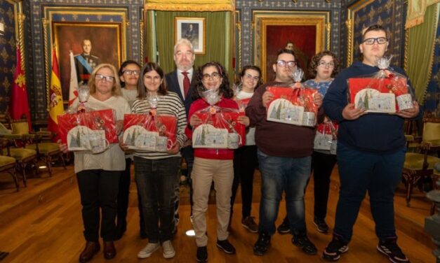 El Salón de Plenos de las Casas Consistoriales se convirtió en el escenario de un acto muy especial