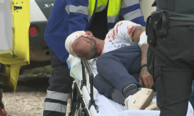 Un hombre intenta apuñalar a tres guardias civiles tras robar en una venta de Isla Plana
