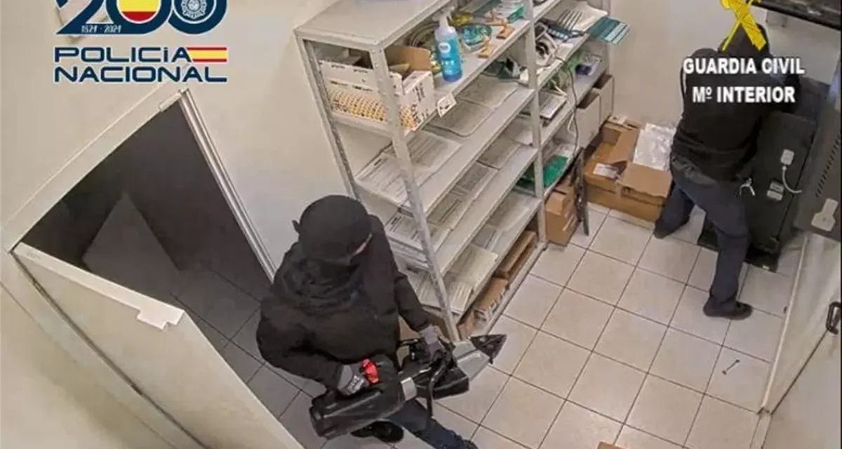 Detienen a un grupo afincado en Mazarrón y Librilla especializado en robar cajas fuertes