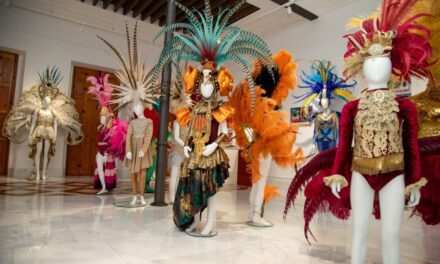 Inauguración de la exposición y presentación del libro «Carnaval, Mazarrón te quiere»