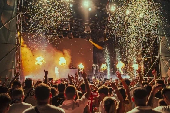 Una norma pretende facilitar la llegada de más festivales y espectáculos a Mazarrón
