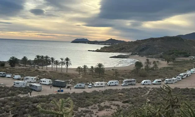 Justicia  La Justicia ratifica la prohibición del parking del paraje de Percheles, en Mazarrón