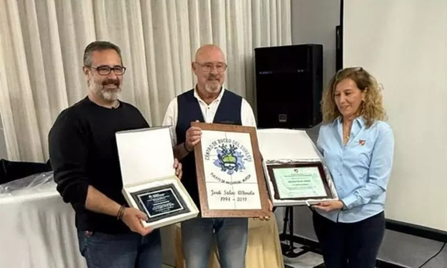 Jordi Salas, un histórico del buceo en Murcia, nombrado Instructor de Honor